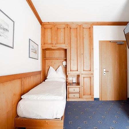 Hotel Europa Dolomites Сельва-ди-Валь-Гардена Экстерьер фото