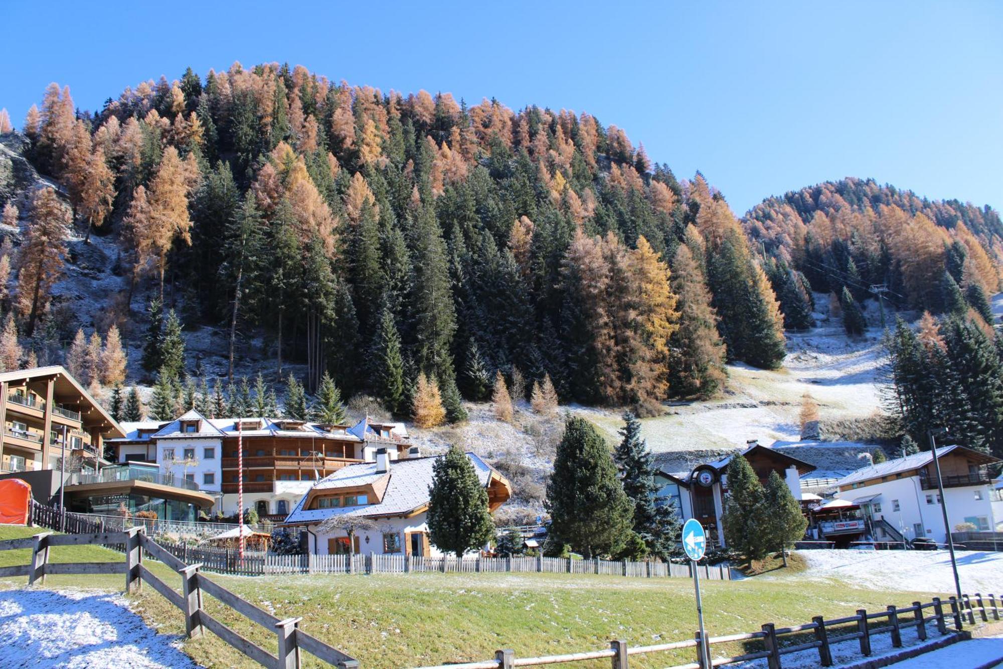 Hotel Europa Dolomites Сельва-ди-Валь-Гардена Экстерьер фото